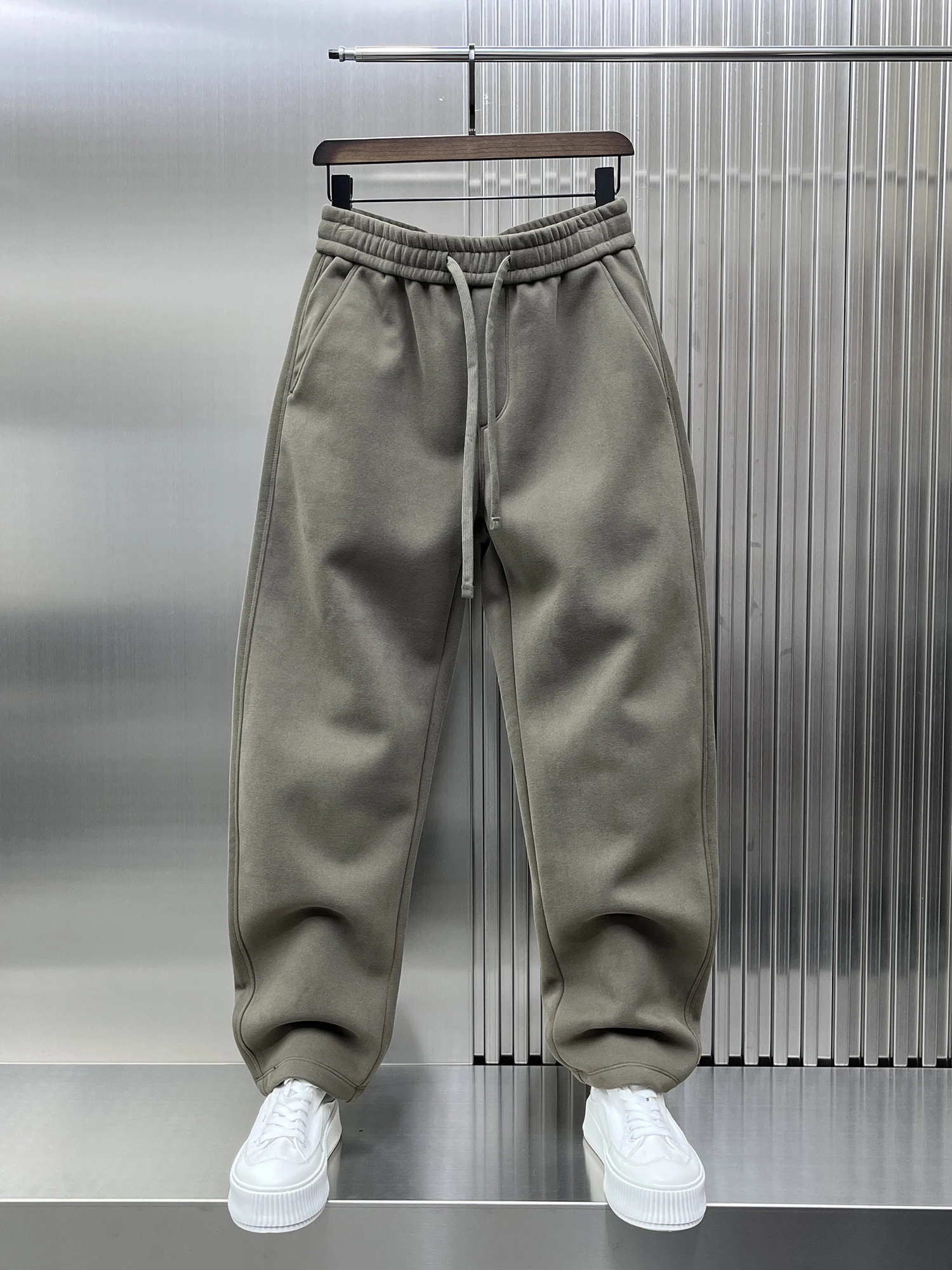 

Мужские повседневные спортивные брюки прямого кроя с начесом, весна 2025, в корейском стиле, простые, однотонные, для отдыха и спорта