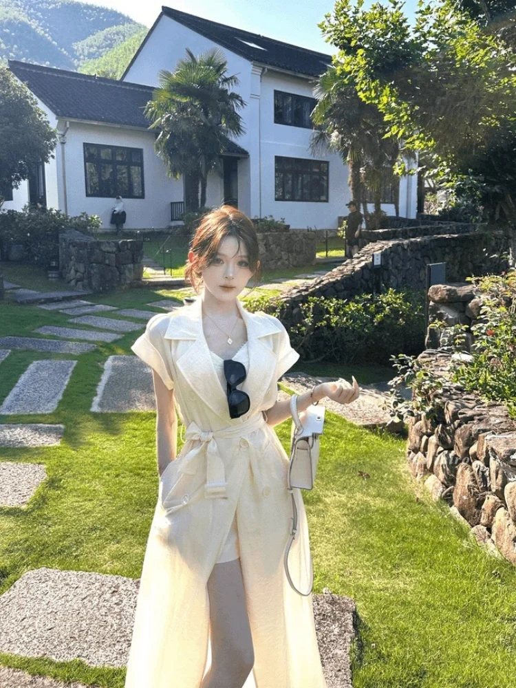 

Весна 2026: Новинка! Элегантное женское пальто-платье премиум-класса для повседневной носки. Летняя коллекция.