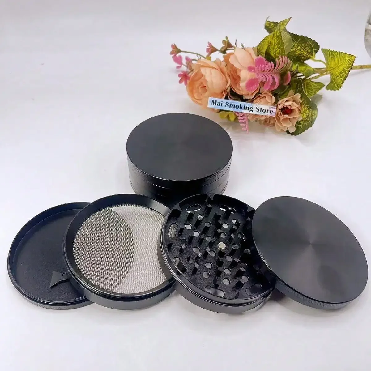 Molinillo de hierbas de Metal de 3,9 pulgadas, molinillo de especias Manual Extra grande de 4 capas, mortero de pimienta, molinillo de tabaco de hierba cruda, herramienta para fumar cigarrillos