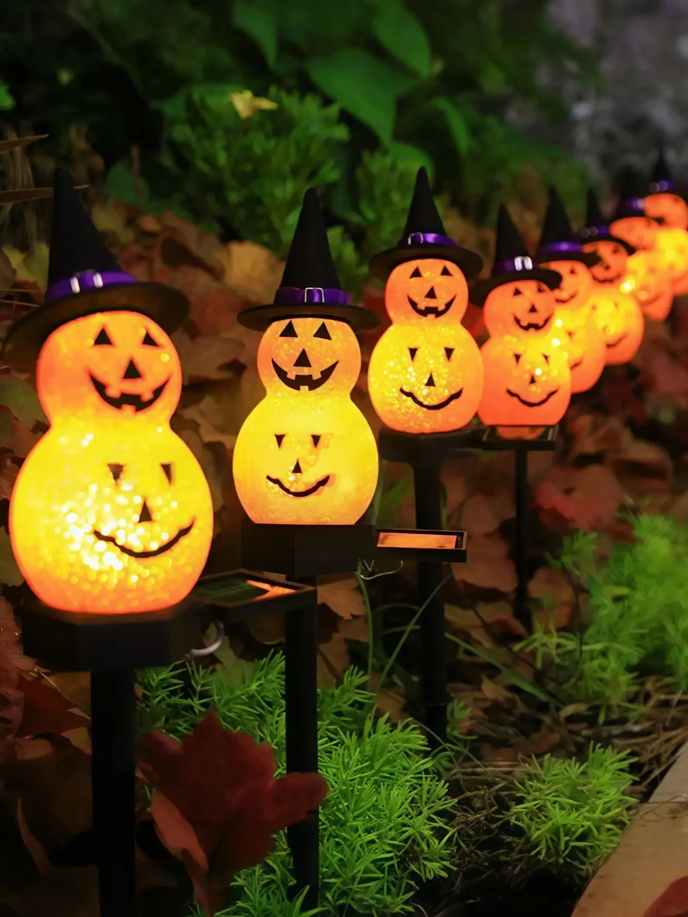 1PC, Halloween Pumpkin Lawn Solar Light, Decorative Light, Suitable for Halloween Outdoor Decoration, Garden, Lawn