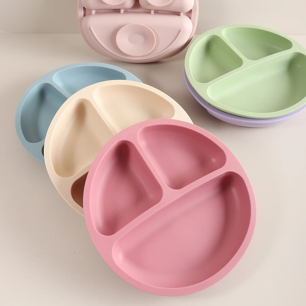 

Silicone Suction Plate for Babies Divided Toddler Plate with 3 Sections Baby Led Weaning Essential Easy-Clean kids dish