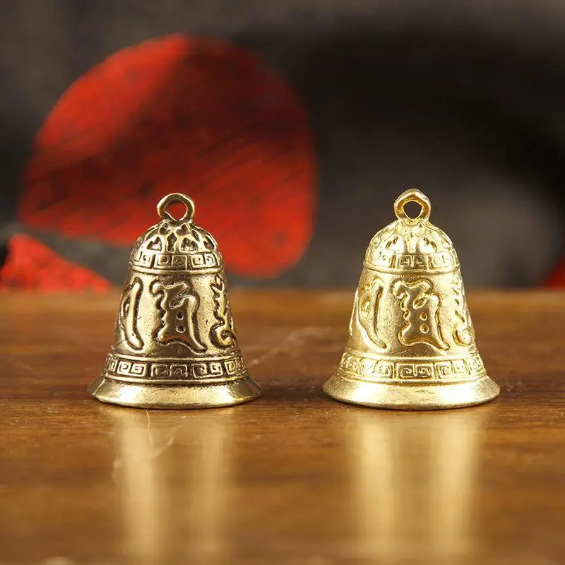 Weihnachtliche Bronzeglocke aus Messing, Handgefertigtes Druckguss-Windspiel, Kreative Heimdekoration, Feiertags-Party-Ornament, Geschenk – Detail 5
