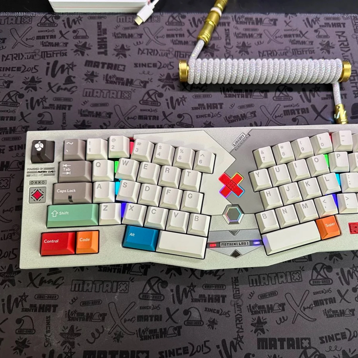 

Набор механических клавиатур ECHOME GMK с основой под заказ