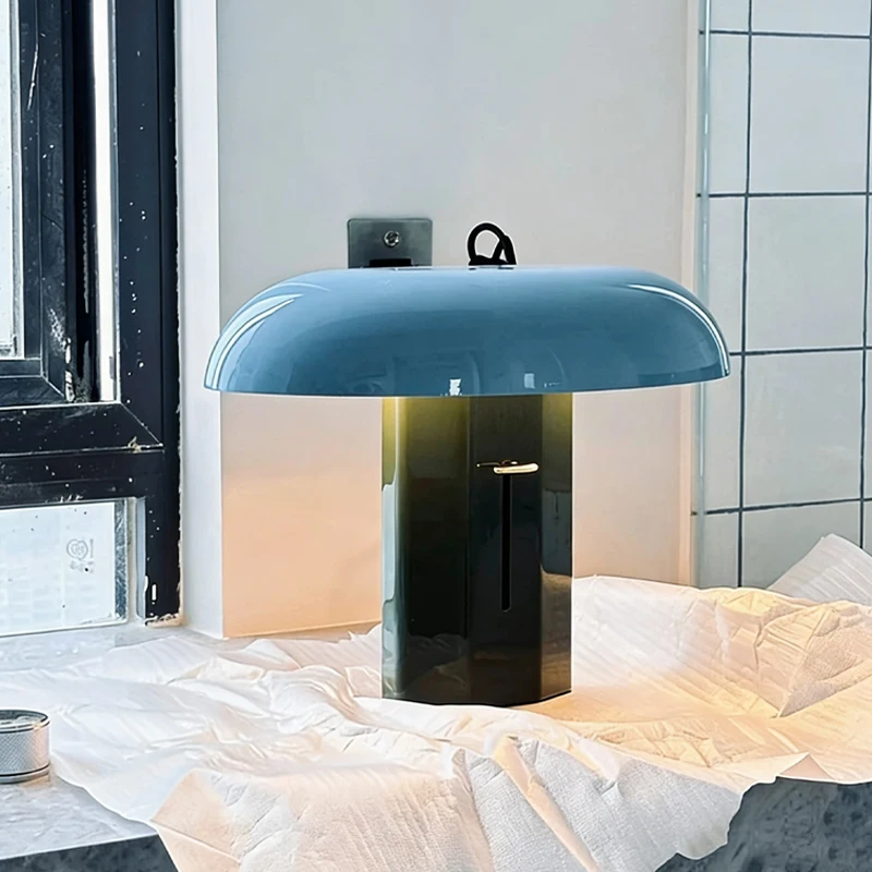

2026 Hot Indoor Mushroom Table Lamp with Aluminum Lamp Body and Lampshade for Living Room Bedroom Study Bedside Use
