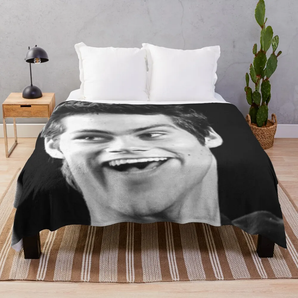 

dylan obrien Throw Blanket valentine gift ideas anime Sofas manga