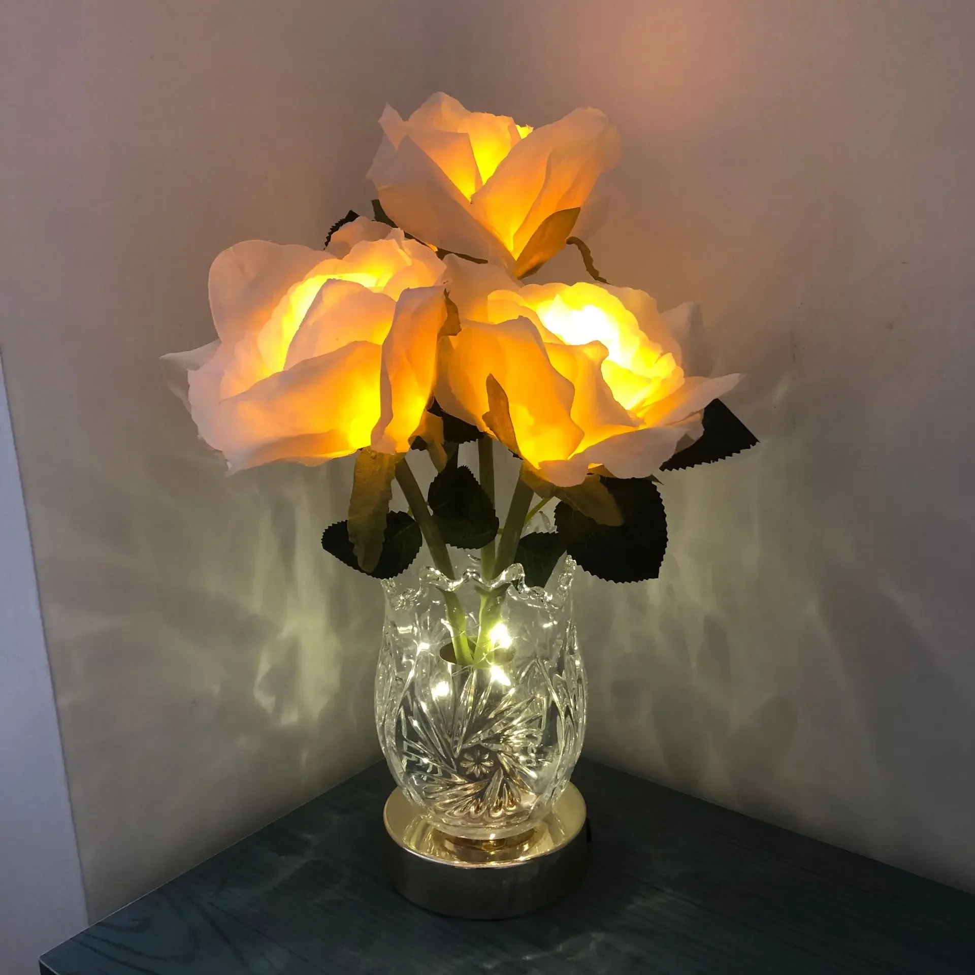 Nordic Style Rose Blossom Table Lamp - Bedroom Bedside Light for Living Room Study Indoor Decorative Lighting Fixtures