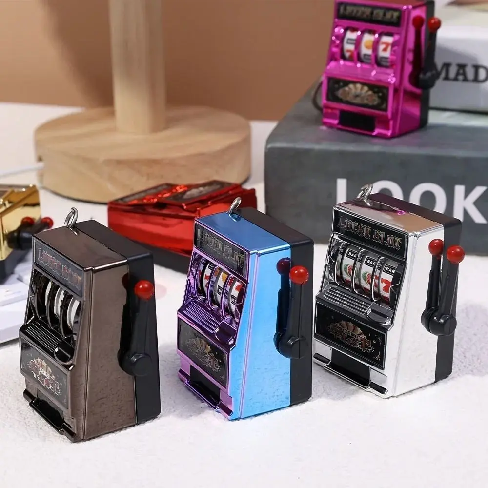 سلسلة مفاتيح صغيرة لماكينات فواكه للأطفال والكبار ، الفوز بالجائزة الكبرى المحظوظة ، لعبة قديمة ، ألعاب تعمل بقطع النقود المعدنية ، آلة لعب القمار ، أداة تخفيف التوتر