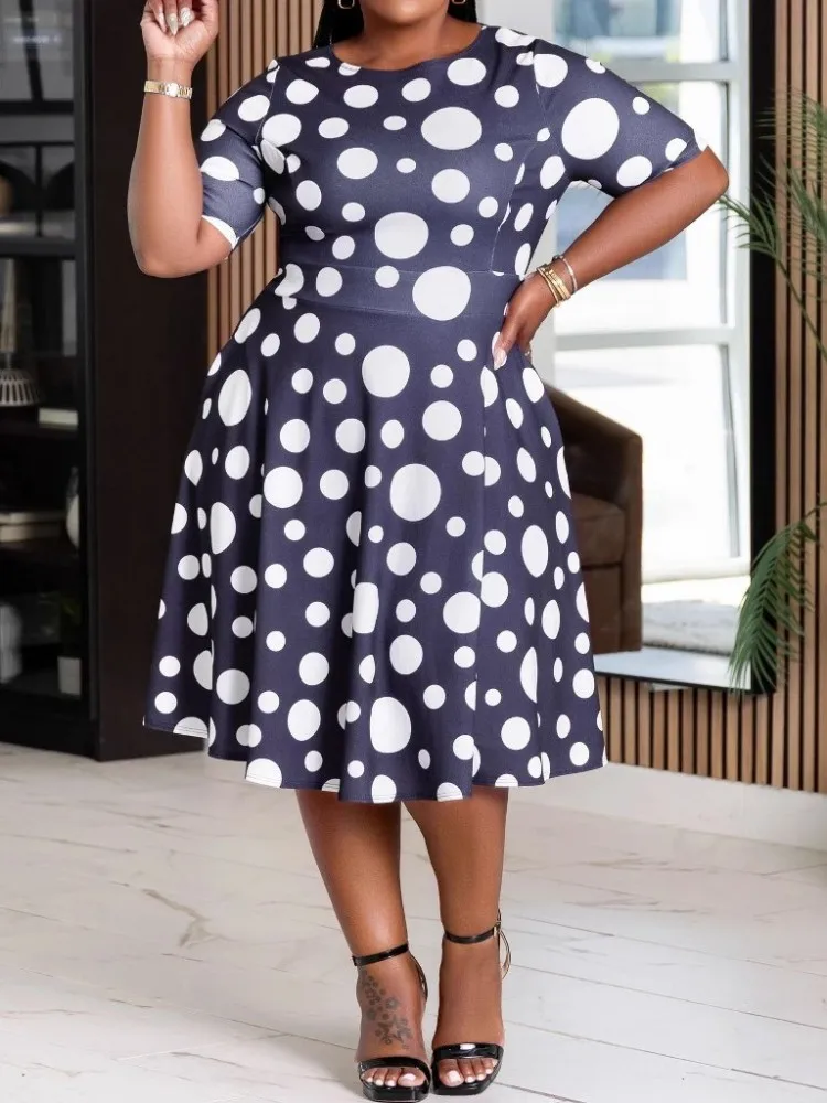 Plus Size Lente Zomer Nieuwe Bijpassende O-hals Korte Mouwen Mode Woon-werkverkeer Slim Fit Midi Lengte Elegante Stijl Jurk 2025