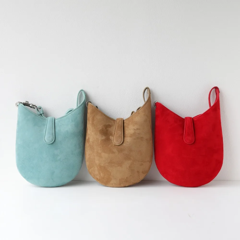 Niche High-end Sense Simple Commute Crescent Bag Mini Retro Shoulder Leather Mobile Phone Versatile Texture Unique Fashion