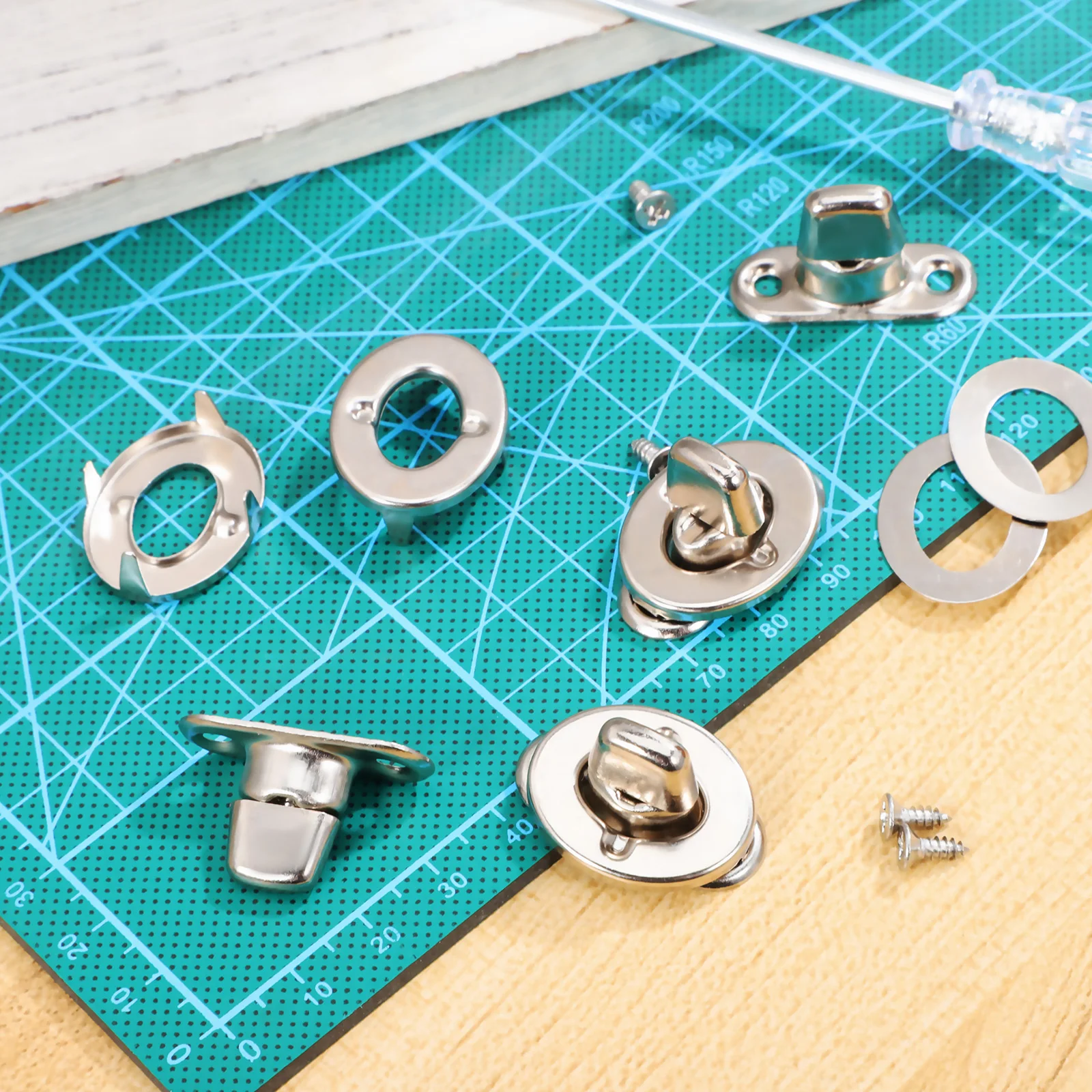 

20 Sets Fastener Turning Screw Latch Lock Metal Rv Skirting Fasteners Twisted for Metals Mounting Screws Fishing Boats Silver