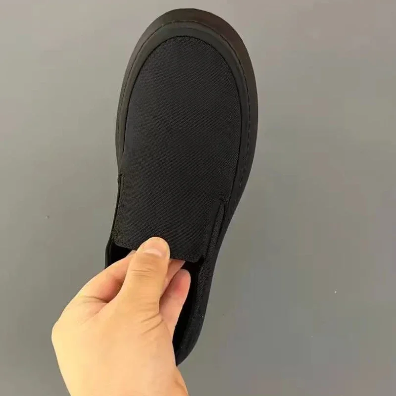 Platte Herenschoenen Slip-On Wandelschoenen Voor Heren Nieuwe Canvas Loafers Outdoor Lage Zwarte Schoenen Ademend Mannelijk Schoeisel Maat 45