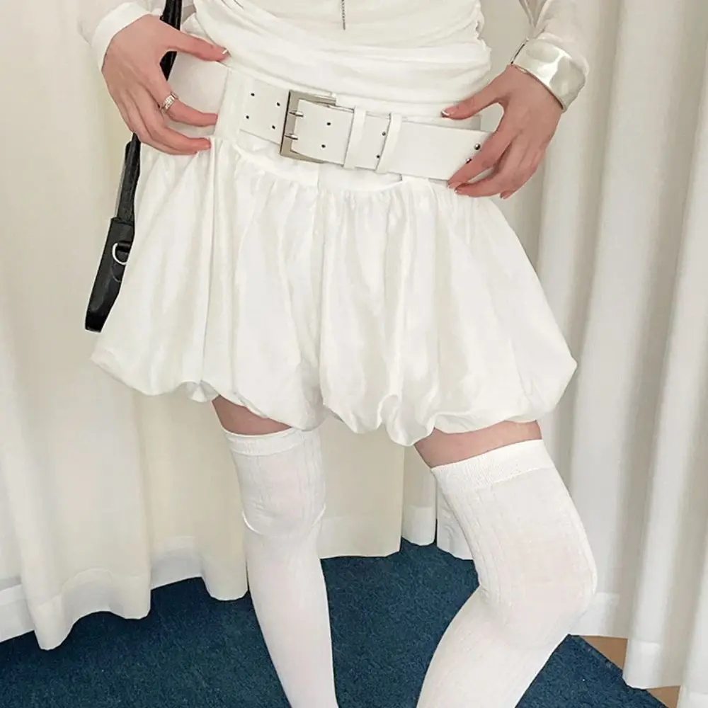 Designer เข็มขัดผู้หญิงเกาหลีสีดําสีขาว Pu หนังเข็มขัดเอวกว้าง Y2k Niche ชุดกางเกงยีนส์เข็มขัดหญิง