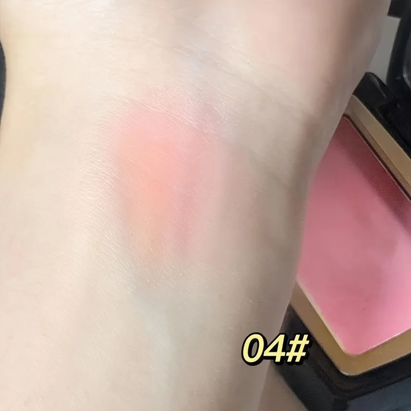 Peachy blush matte monochrome easy to color makeup