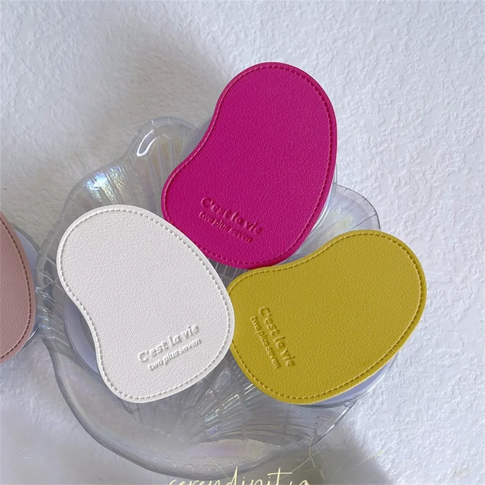 حامل هاتف مغناطيسي فاخر ولطيف من الجلد لهاتف iPhone 17 Pro Max حامل صندوق شحن لاسلكي