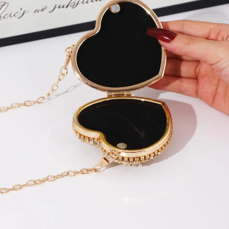 Mini bolso de noche con ajuste de diamante en forma de corazón, bolso de mano de lujo con diamantes de imitación dorados ostentosos para mujer, monedero con diseño de cadena Simple