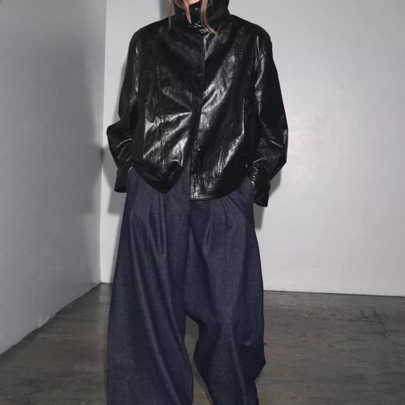 カジュアルファッションパイロットジャケット レディース レザーコート ポケット付き 秋新作 通気性 ハイカラー 長袖 3D効果