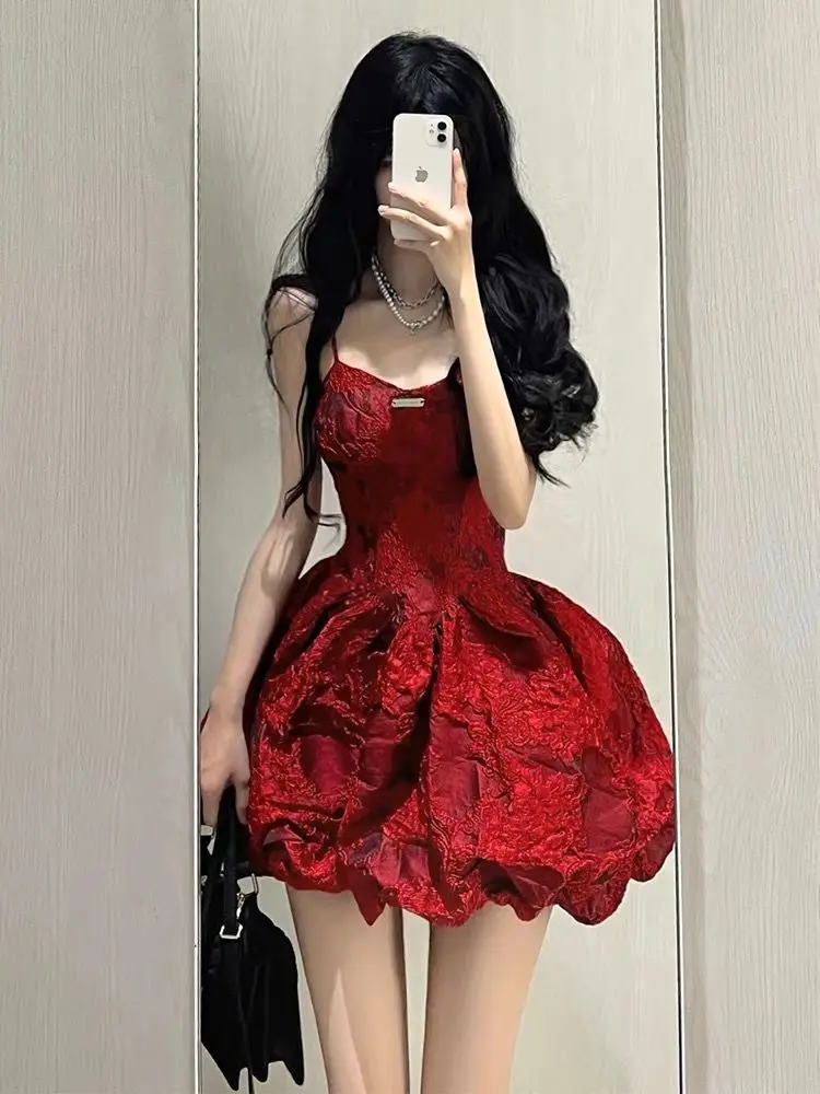 

French Style High-Grade Fashion Elegance Retro Hong Suspender Skirt Women's Tight Waist Western Pettiskirt