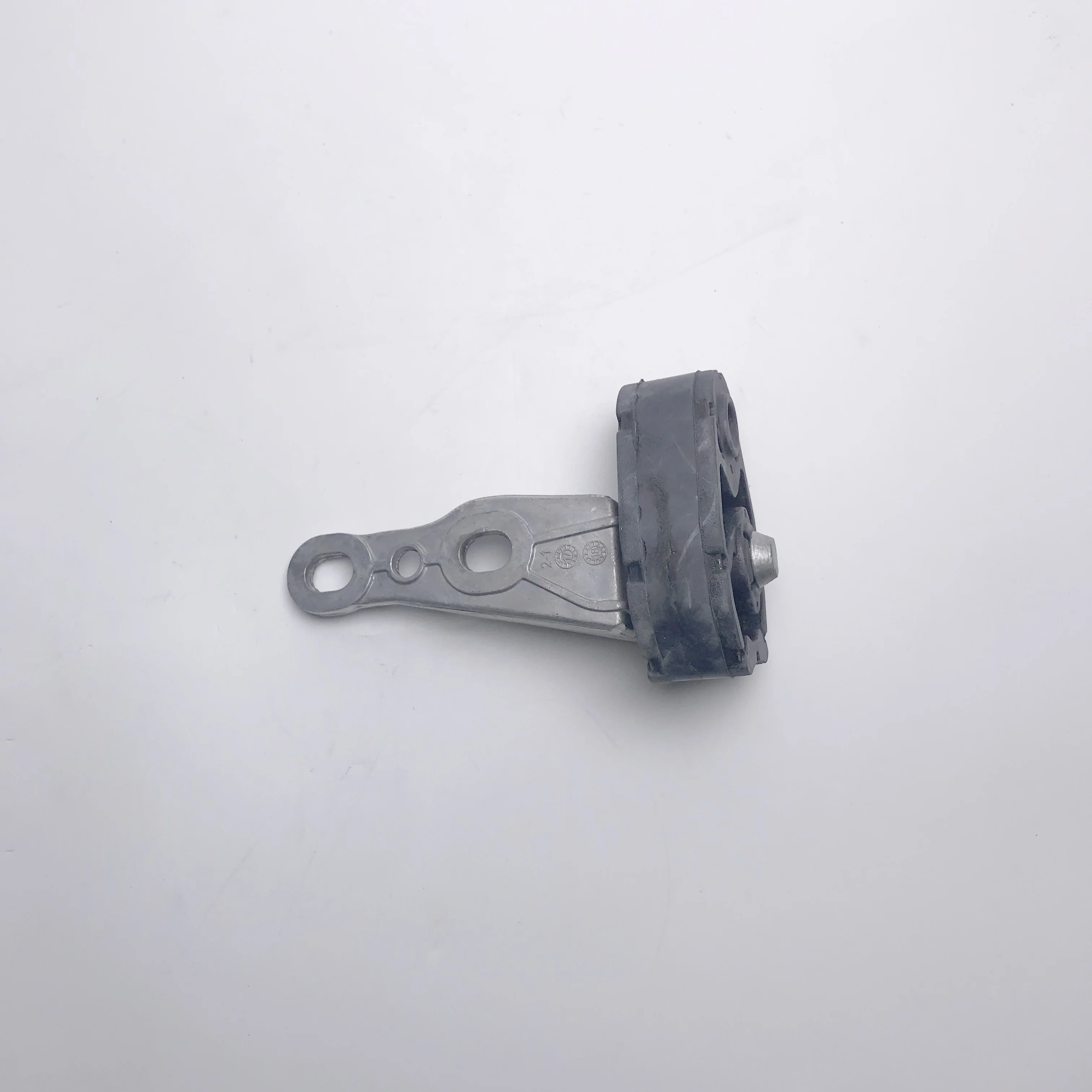 

8R0253144C Новая задняя правая подвеска выхлопной системы для Audi Q5 8R PORSCHE Macan Porsche 95B Кронштейн