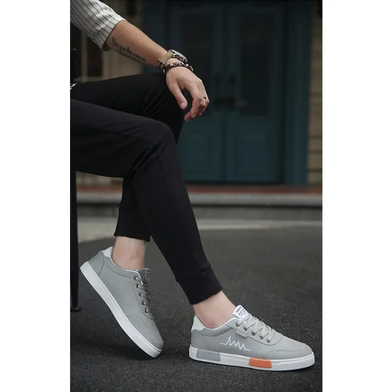 Men's Flat Canvas Shoes Street Fashion Breathable Skateboard Shoes New Men Comfortable Non-slip Casual Sneakers Tenis Masculino image 5