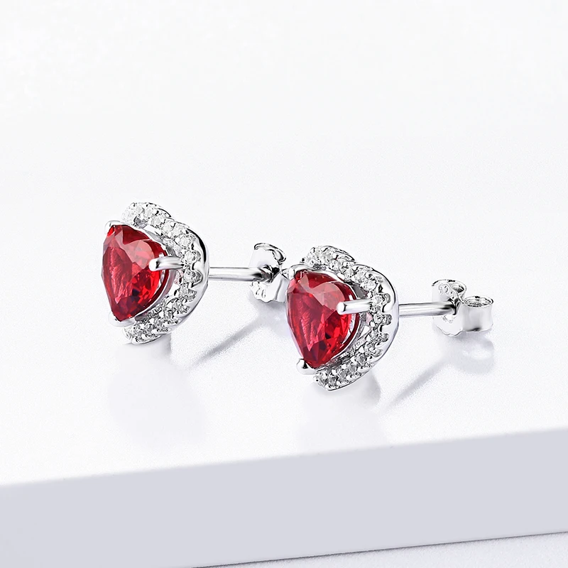 Qian Heng-pendientes de gemas de rubí sintético S925 para mujer, aretes de Plata en forma de corazón, diseño elegante, regalo de joyería de fiesta