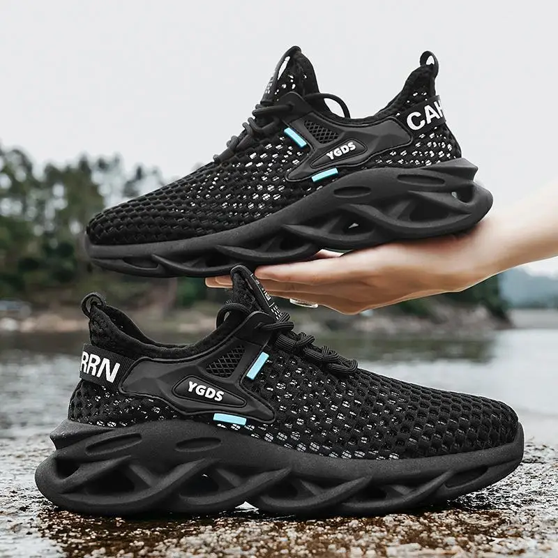 Breathable Men\'s Shoes Mesh Sneakers Fashion Lightweight Casual Shoes Outdoor Soft Sole Male Running Shoes Non Slip Tennis Shoe