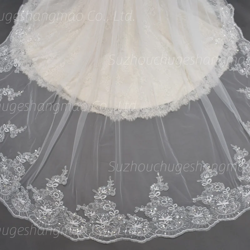 2025 Hot sell Wedding Veil Long Bridal Veils Lace Appliques Soft Net Cathedral Veil Beautiful image 5