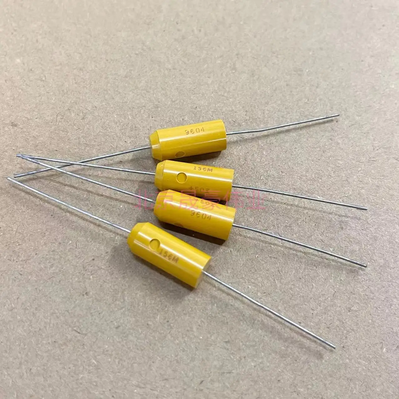 

50V15UF yellow shell tantalum capacitor axial tantalum capacitor 50V156M volume 8 * 16MM