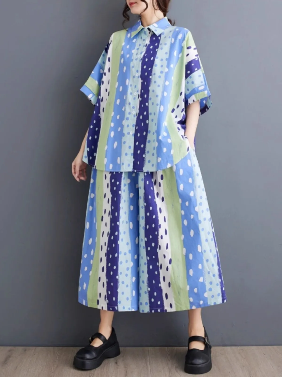 

2025 Summer New Fashion Women Loose Printed Irregular Short Sleeve Shirts Top Wide Leg Pants Two-piece Set Wholesale J1059