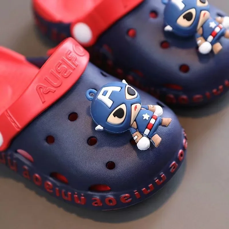 Zapatos de casa para niños y bebés, sandalias de dibujos animados de Capitán América, Spiderman, zapatillas de verano para niñas, sandalias de playa