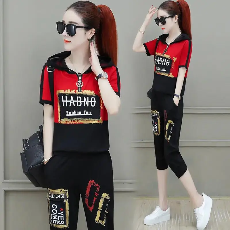 

2024 Summer New Casual Sports Hoodie Women's Fashion Matching Color Hooded Short-sleeved T-shirt Pants Two-piece Set