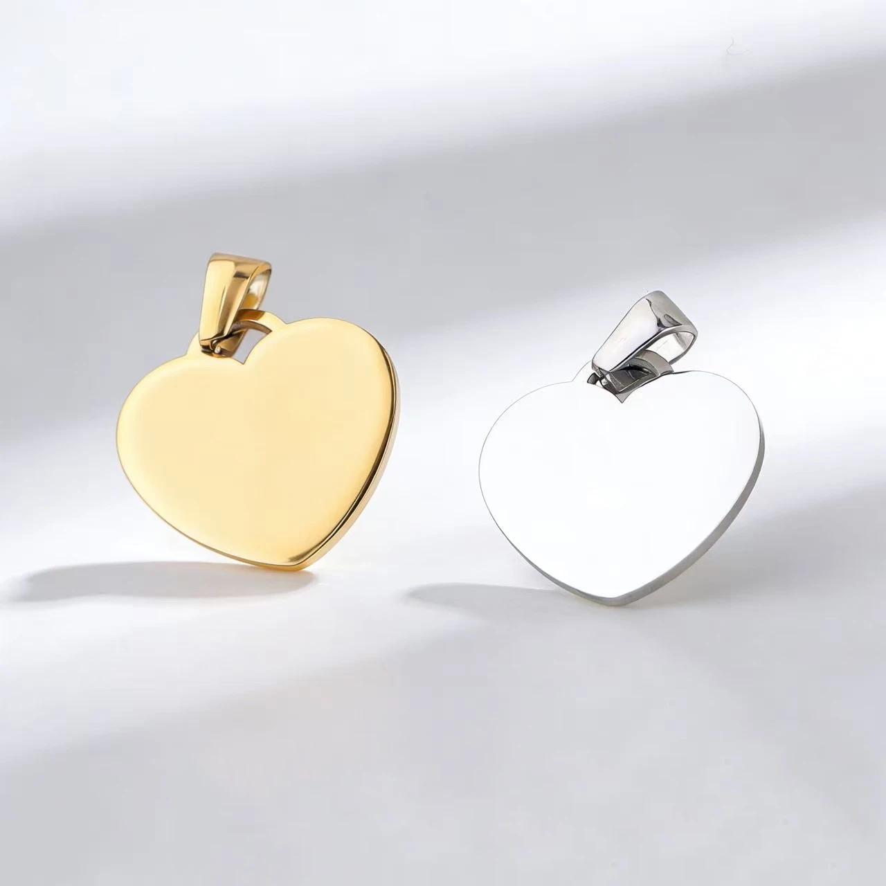 

20pcs/lot Mirror Polished Stainless Steel Blank Love Heart Charms Tags Pendant for DIY Necklace Jewelry Making Accessories