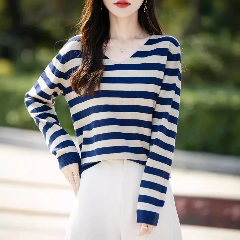 

Женский свитер с v-образным вырезом и длинным рукавом, осенне-зимние пуловеры в полоску, весенние корейские модные рубашки, мягкие теплые джемперы LM40