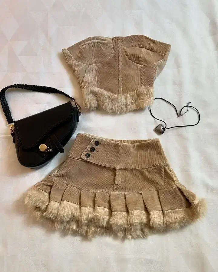 Mini saia feminina de borda crua com tops de colheita, cor sólida, conjuntos de duas peças de Harajuku, roupas sensuais, nova moda, Y2K