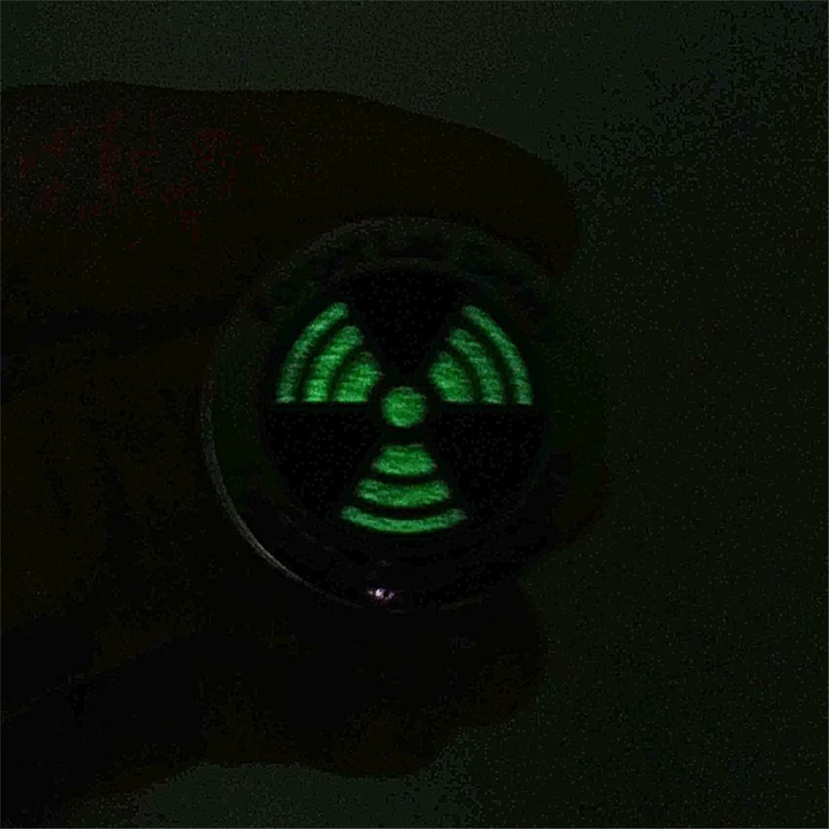 Science Emaille Pin - Glow in the Dark - Forget Lab I Want Super Powers Reversspeld Hoedspeld - Grappige pin