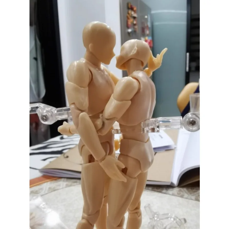 

SHF Figurine Models of Men and Women in Gray Black Flesh and Orange Painting Props Articulated Figurine Ornaments