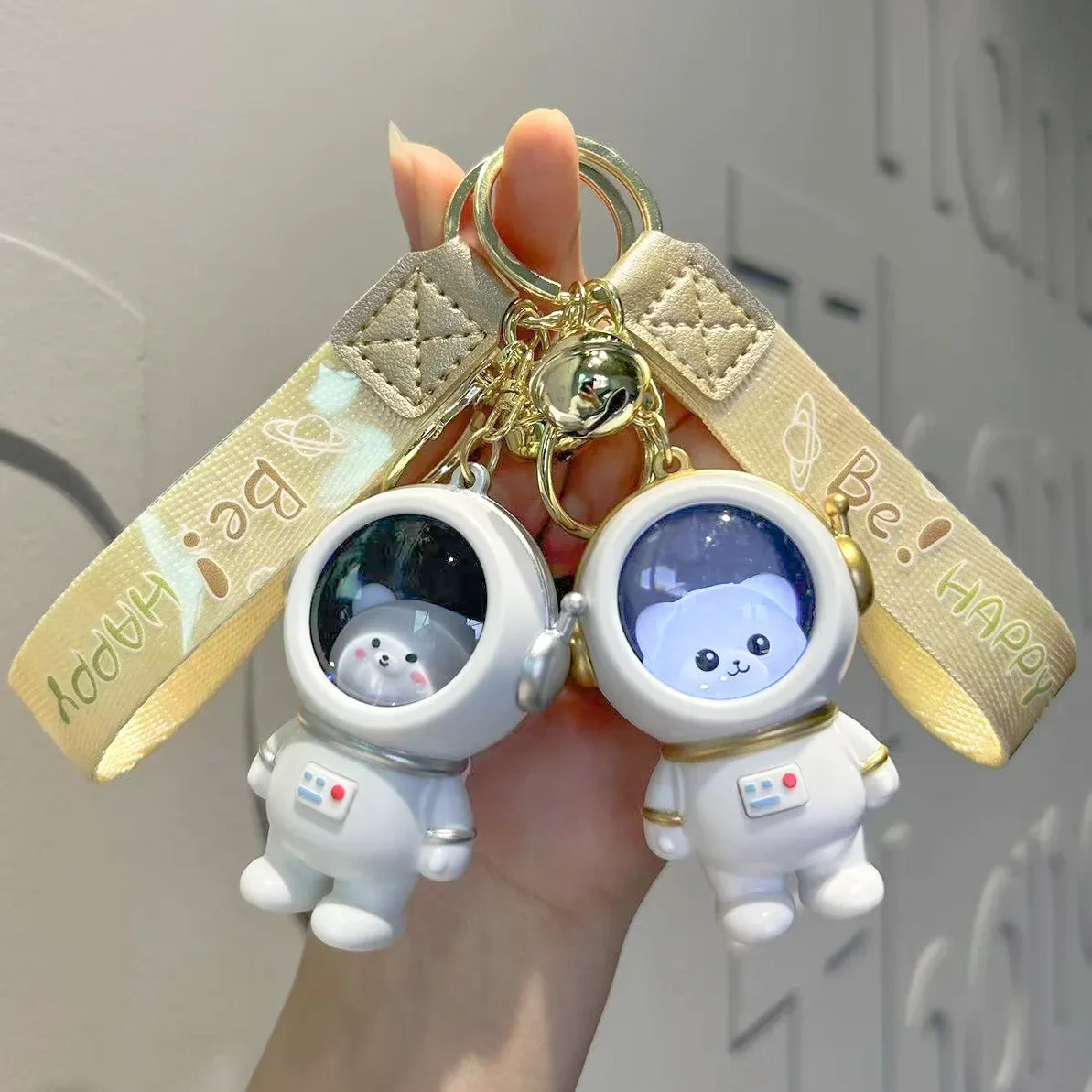 Funny Starry Night Light Astronaut Keychain Lovers Light Up Bear Key Chain Package Pendant Small Gifts Wholesale Bag Hanging