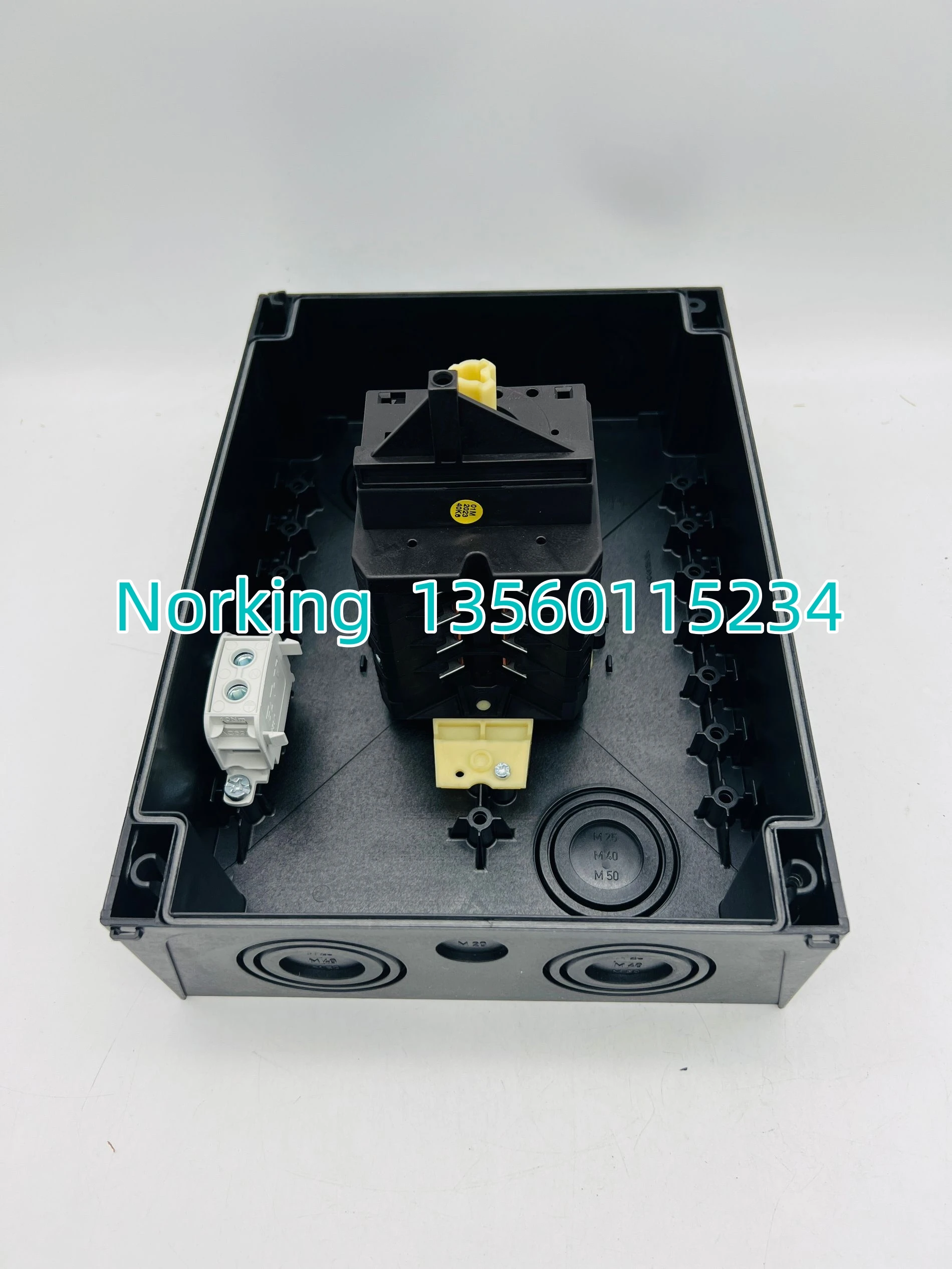 EATON Eaton Muller 100A Sezionatore T5-4-15682/I5/SVB Nuova scatola impermeabile IP65 originale