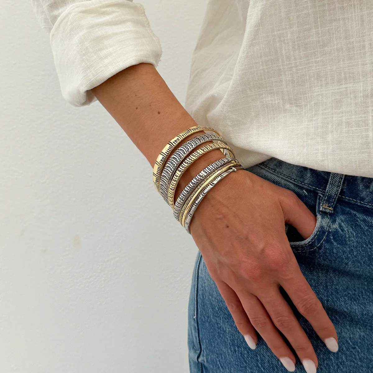 6Pcs/Set Creative Animal Fish Pattern Bangle Set Silver Ocean Fish Metal Stacked Asymmetry Punk Ethnic Style Bracelet Jewelry