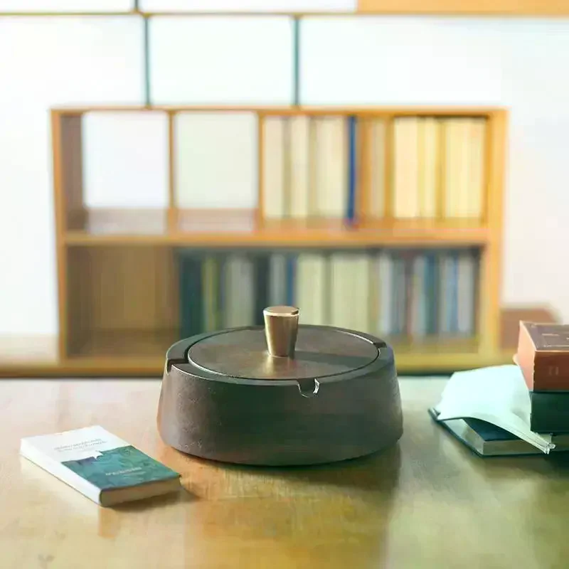 / Circle Natural Wood Ashtray With Lid Fireproof Iron Core Compact Size Suitable For Tea Tables And Desks Ash Tray Home Square