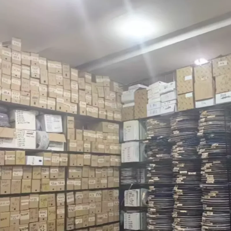 1-10 قطعة جديد SAK-TC1797-512F180EF SAK-TC1797-512F180EFAC BGA416 رقاقة متحكم مدمجة