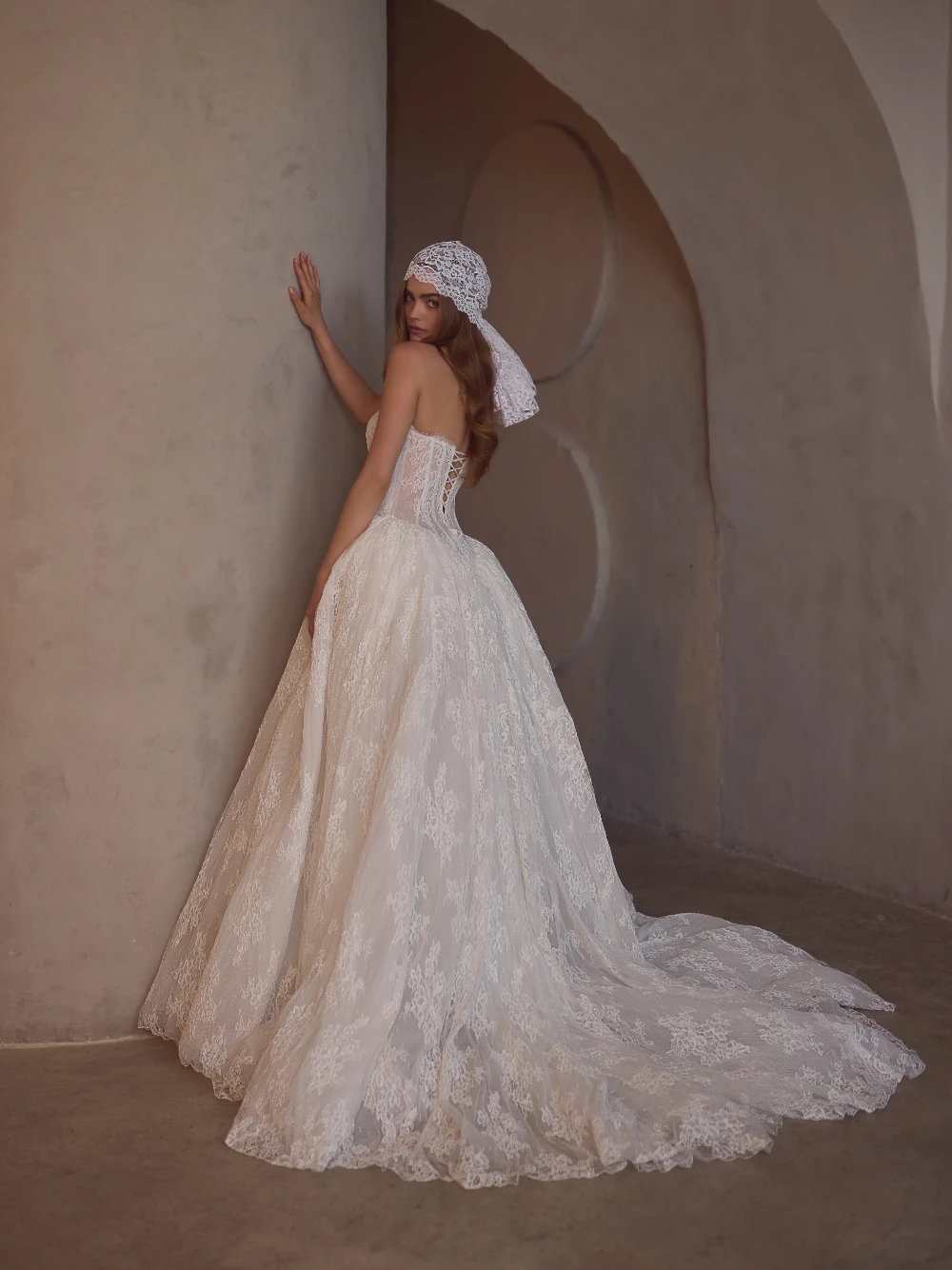 New Arrival Strapless Fluffy Wedding Dress Elegant Lace Ball Gown Customized Corset Bodice Bride Wear Romantic Princess Women