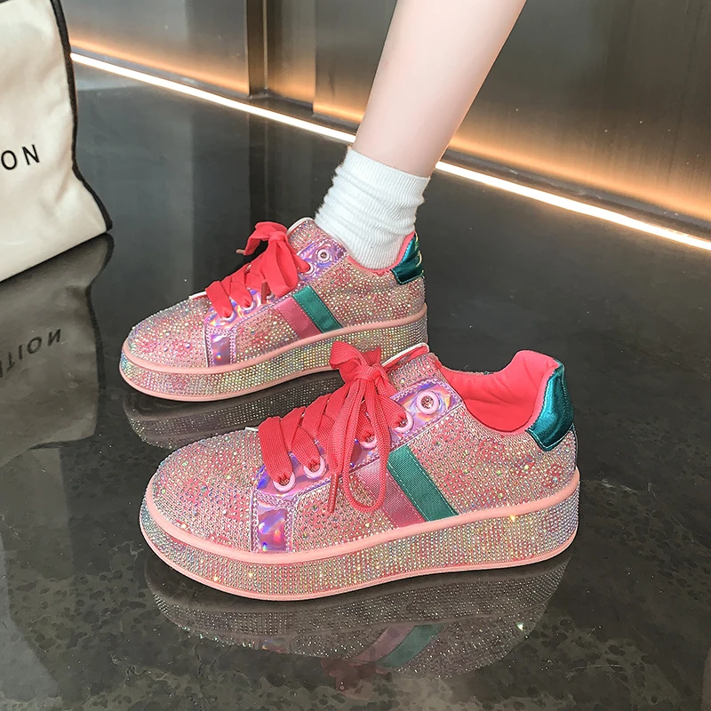 Sneakers da donna 2024 New Sparkles Luxury Platform Designer Shoes for Woman Trainers strass Fashion Casual Sneakers donna