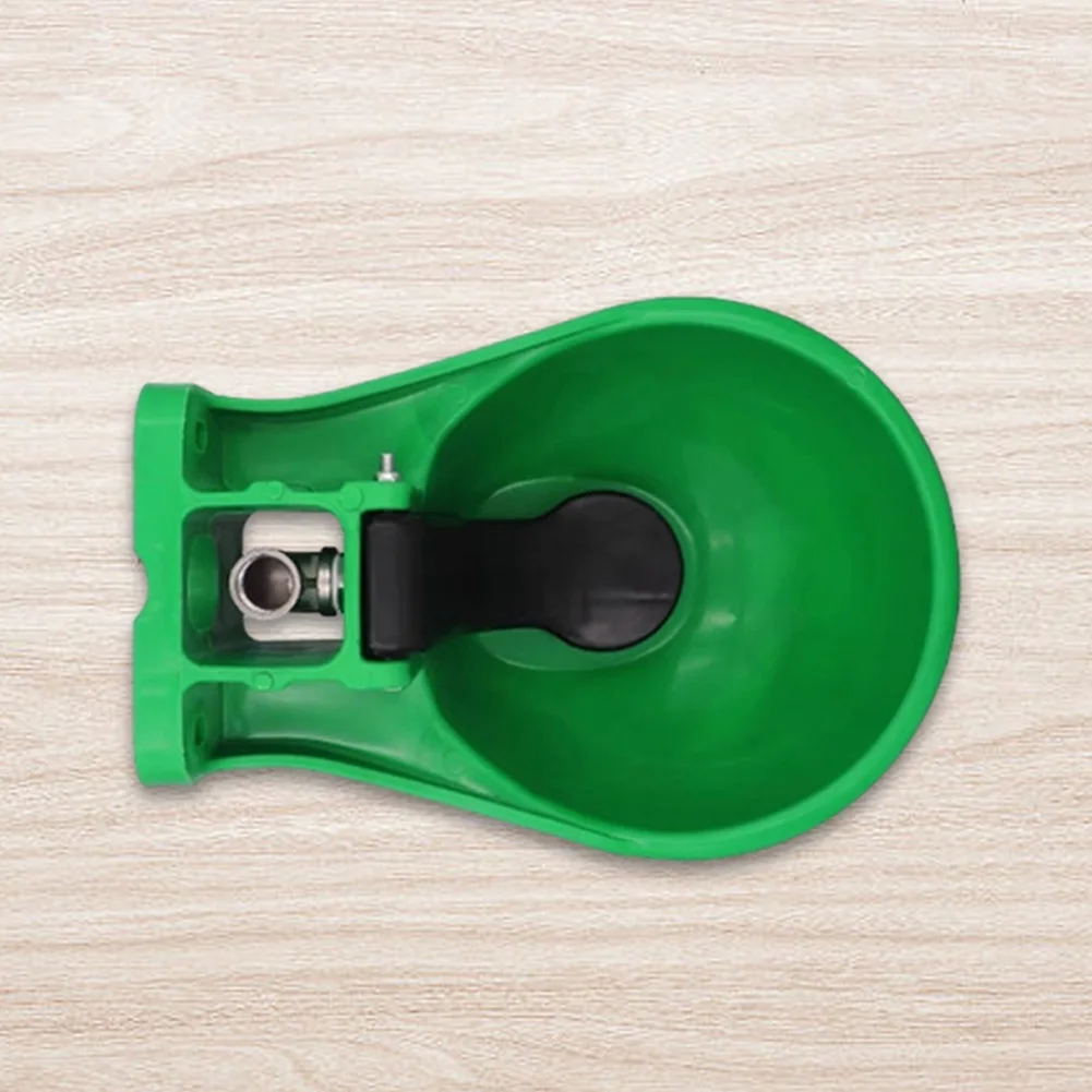 

Automatic Drinking Bowl Plastic Cattle Drinking Cup Versatile Large Capacity Livestock Supplies for Cattle Horse Donkey