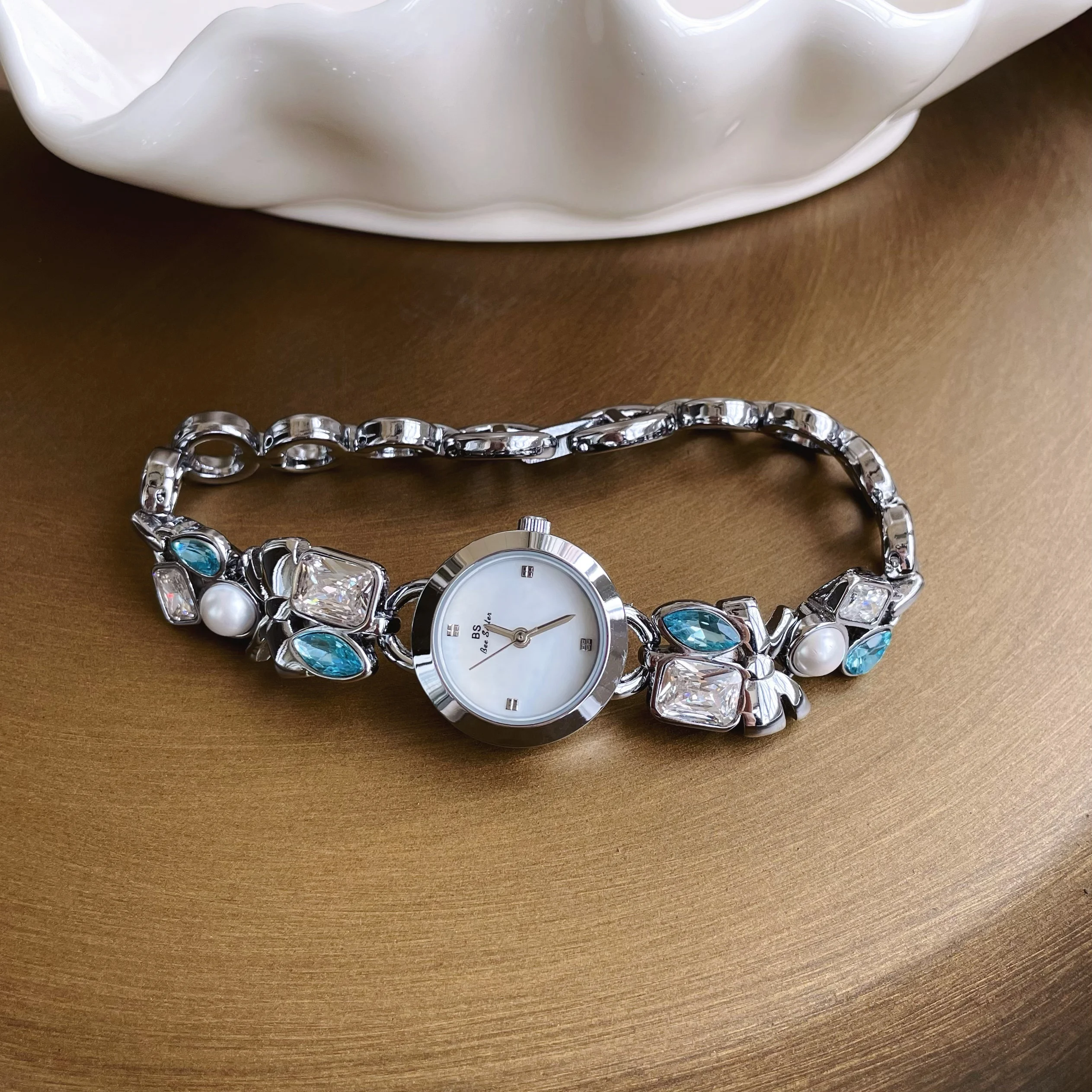 Blue Bracelet Watch for Women Minimalist Fashion High-Quality Quartz Timepiece Ladies' 2025 New Luxury Trendy Wristwatch