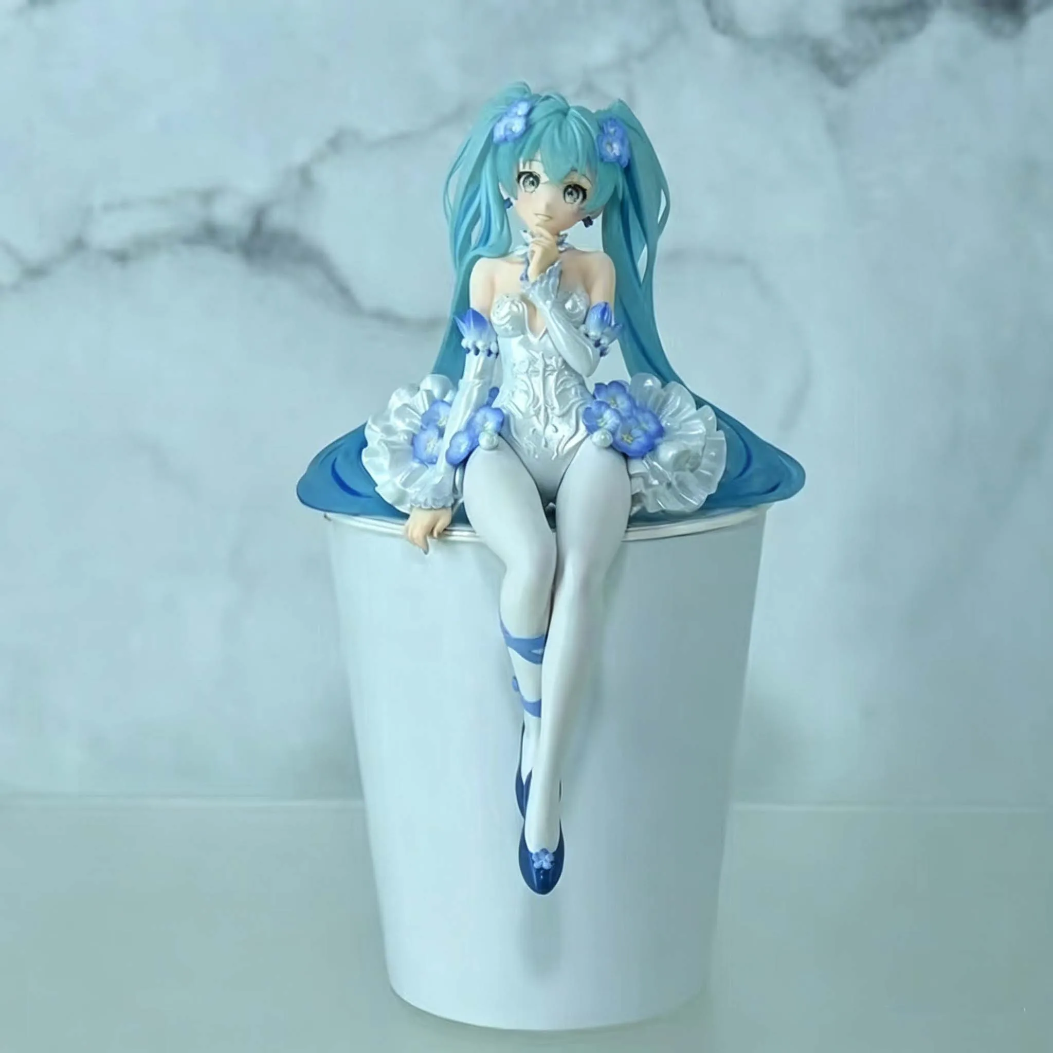 Anime Hatsune Miku 14CM Blumenfee Actionfigur Modell Spielzeug Niedliches Action-Modell PVC Sammlerstück Desktop-Zubehör Geschenk