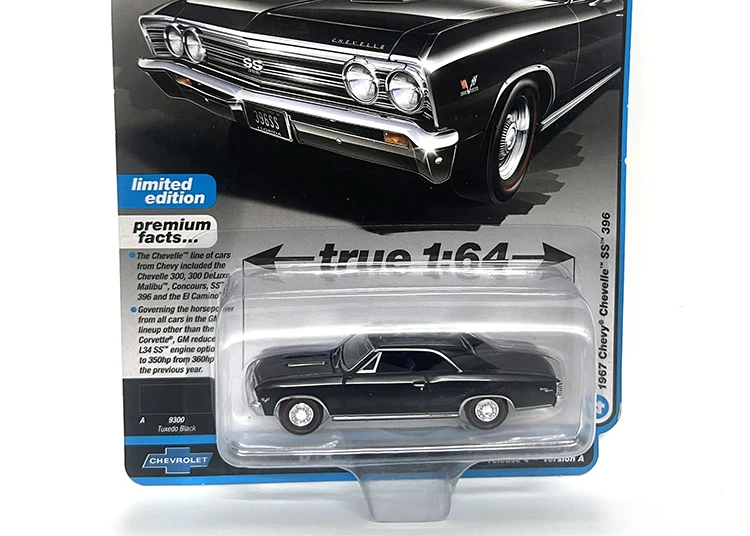 Auto World 1/64 AW 1967 SS 396 Vintage Muscle Black Die-cast alloy car model toy collection Children gift