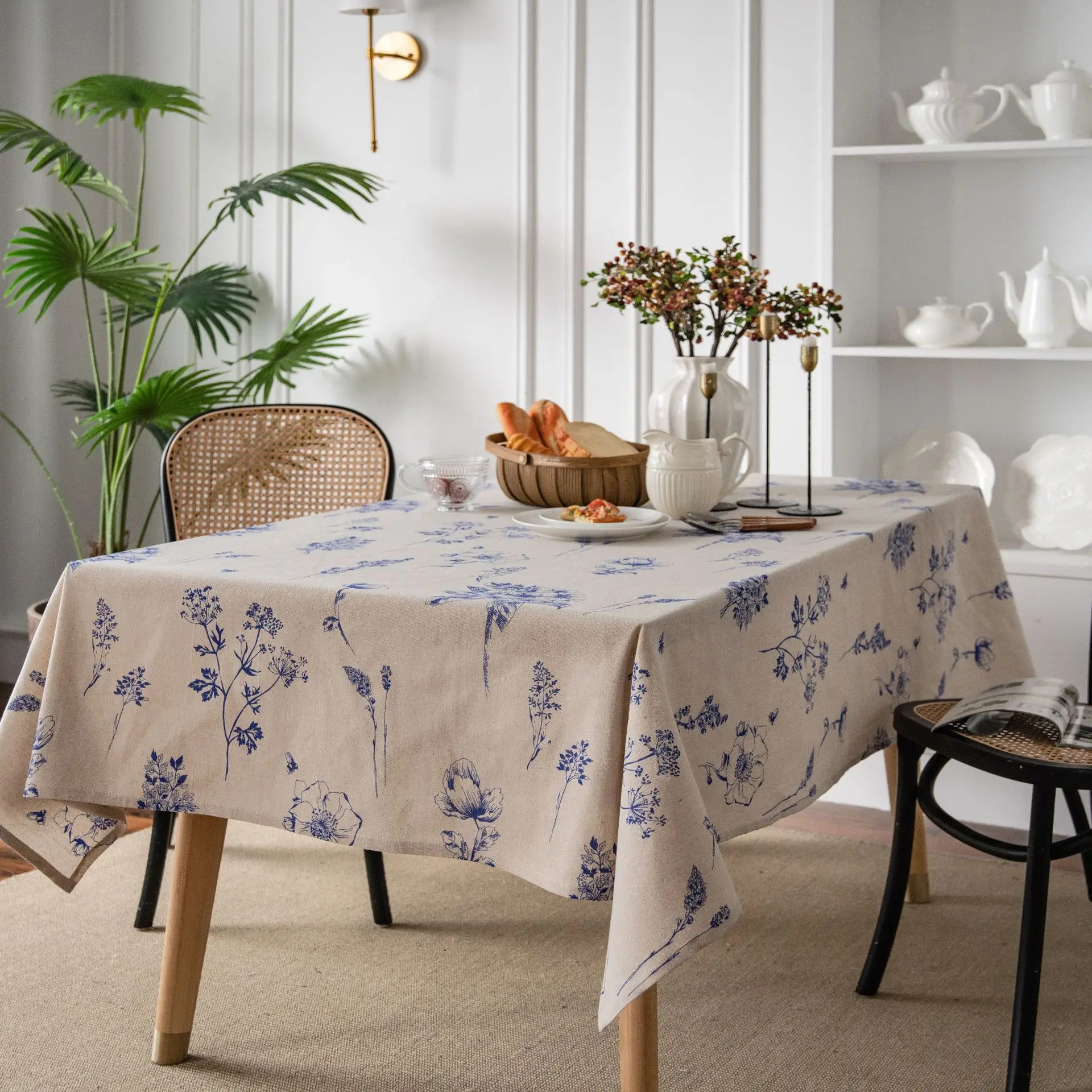 Cotton Linen Tablecloth Pastoralism with Bee Blue Flower Print Sketch Design Table Cover Coffee Table Decoration Daily Home Use