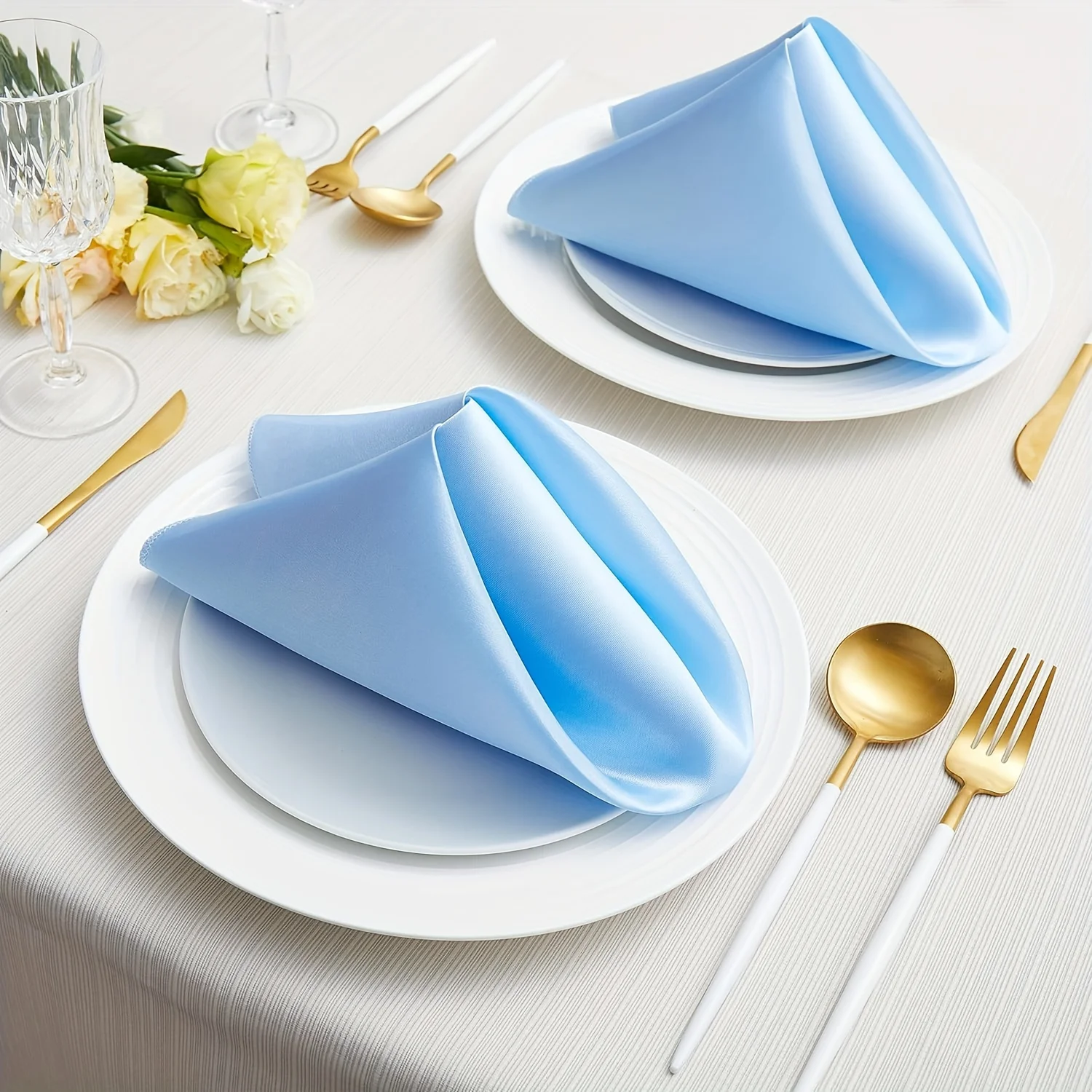 VIKAMA Light Blue Satin Cloth Napkins 16pcs Soft Washable Shiny Square Dinner Napkins for Wedding Party Table Decor