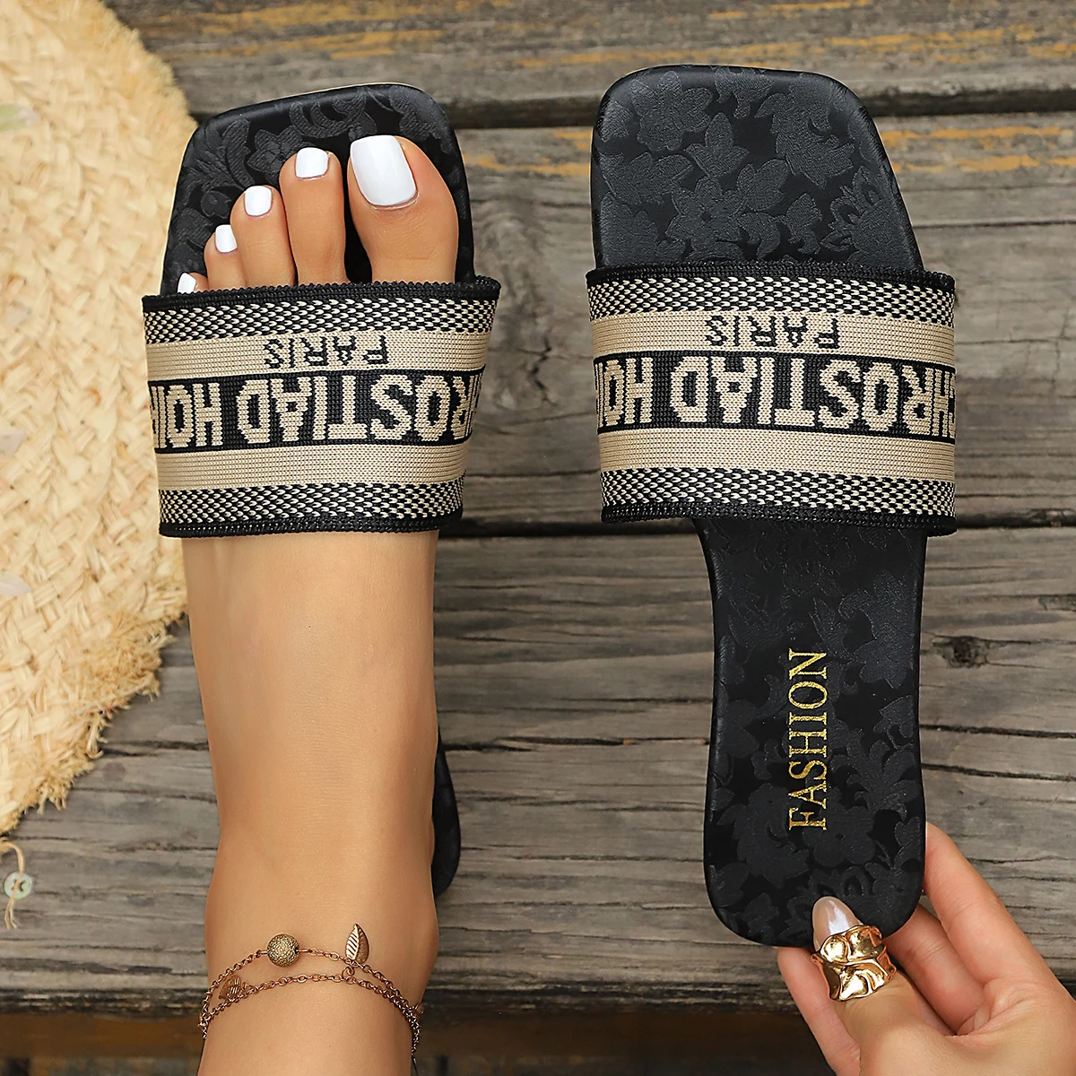 

Новые модные женские сандалии с открытым носком 2026 года, дизайнерские, с вышитыми буквами, для улицы, комфортные, повседневные, пляжные