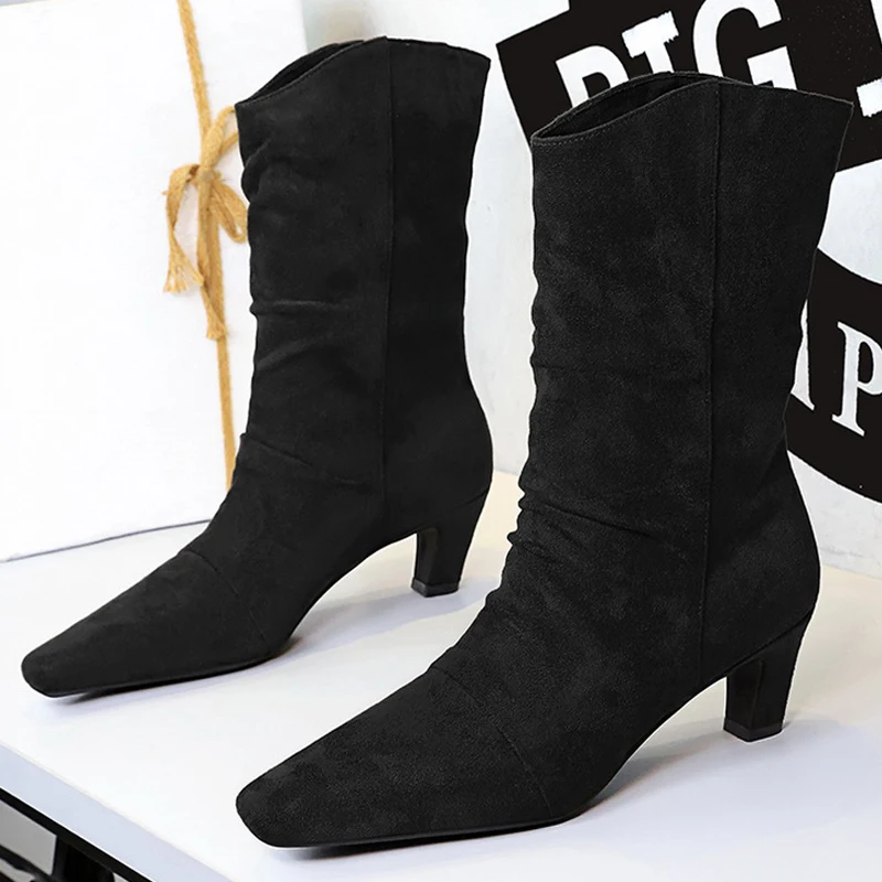 ريترو ستايل ساحة تو أحذية رعاة البقر الغربية أحذية النساء الجلد المدبوغ مطوي منتصف العجل الأحذية كعب مكتنز أحذية عالية الكعب أحذية الشتاء